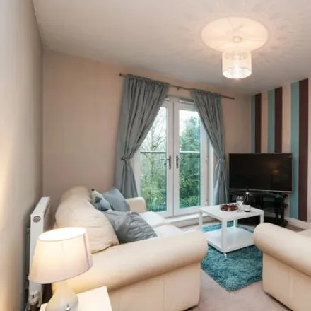 Rent this 3 bed apartment on unnamed road in Basingstoke, RG21 6AG