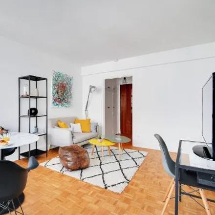 Image 2 - 8 Rue Dupleix, 75015 Paris, France - Apartment for rent