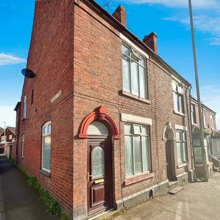 Rent this 3 bed house on Pedmore Rd / Cemetery Rd in Pedmore Road, Stourbridge