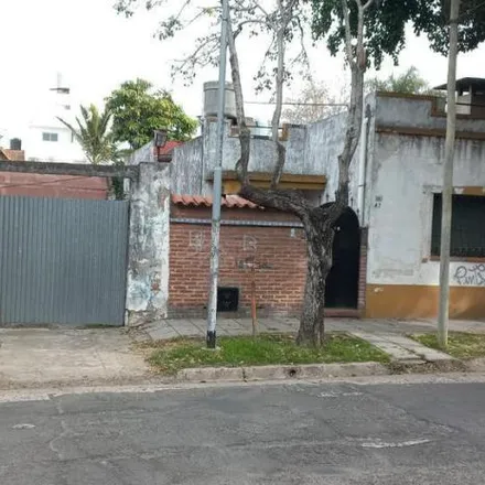 Buy this studio house on 63 - Almafuerte 2430 in Partido de General San Martín, B1650 OGB Villa Maipú