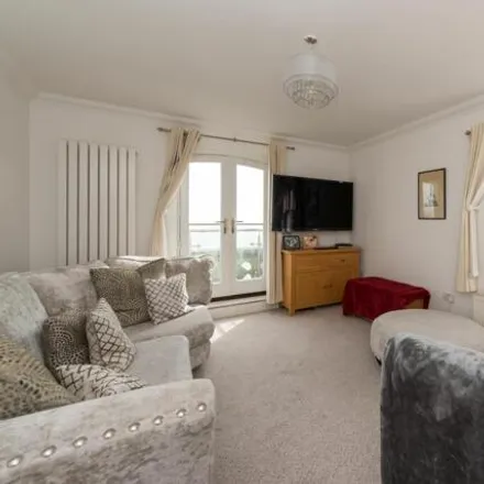 Image 3 - Granville Court, Victoria Parade, Broadstairs, CT11 8DD, United Kingdom - Apartment for sale