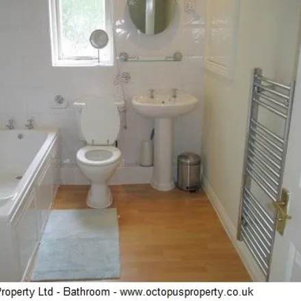 Image 3 - Orchard Place, Newcastle upon Tyne, NE2 2DE, United Kingdom - Apartment for rent
