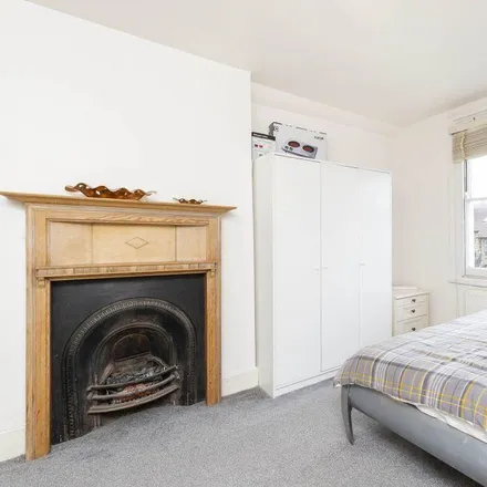 Rent this studio apartment on Woodstock Road in London, NW11 8ER