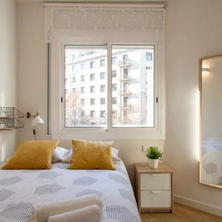 Rent this 4 bed room on Carrer de Còrsega in 615I, 08025 Barcelona