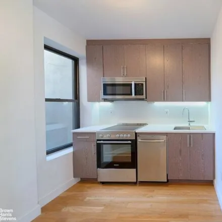 Image 4 - 227 West 11th Street, New York, NY 10014, USA - Townhouse for rent