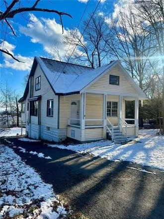 Buy this 2 bed house on 17 Center Avenue in Mount Pocono, PA 18344