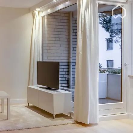 Rent this 1 bed apartment on Mittelweg 114 in 20149 Hamburg, Germany