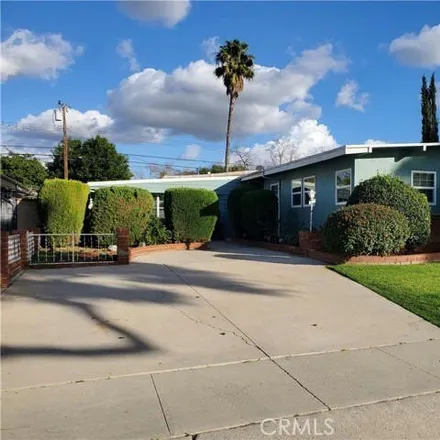 Rent this 3 bed house on 624 Maertin Lane in Fullerton, CA 92831