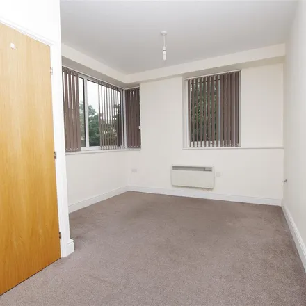 Image 3 - Farnsby Street, Swindon, SN1 5AY, United Kingdom - Apartment for rent