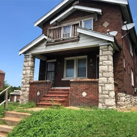 Buy this 3 bed house on 3961 Chippewa Street in St. Louis, MO 63116