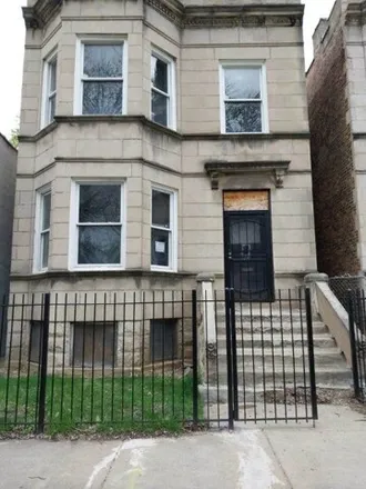 Buy this 5 bed house on 6524 South Rhodes Avenue in Chicago, IL 60637