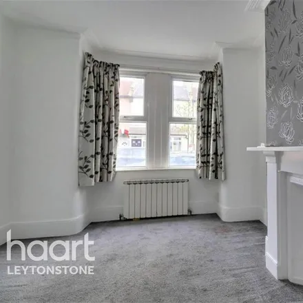 Image 4 - 34 Southwell Grove Road, London, E11 4PP, United Kingdom - Townhouse for rent