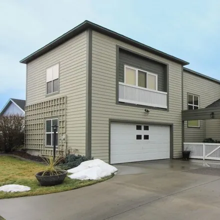 Rent this 3 bed house on 162 Windsor Lane in Pasco, WA 99301