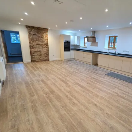 Rent this 3 bed apartment on Willow Barn in Lower Road, Frieston