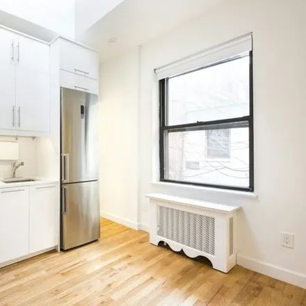 Rent this 1 bed townhouse on 275 West 73rd Street in New York, NY 10023