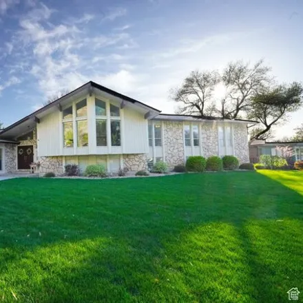 Buy this 6 bed house on 3161 North Navajo Lane in Provo, UT 84604