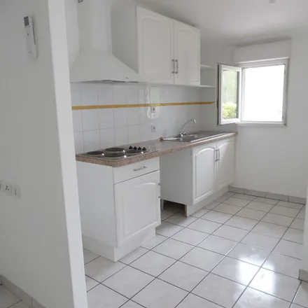 Rent this 2 bed apartment on 115 Rue de la Garonne in 47520 Le Passage, France