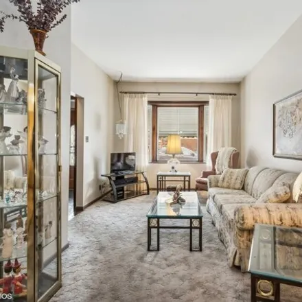 Image 3 - 2516 South Claremont Avenue, Chicago, IL 60608, USA - House for sale