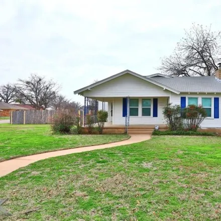 Buy this 3 bed house on 2120 Grand Avenue in Abilene, TX 79605