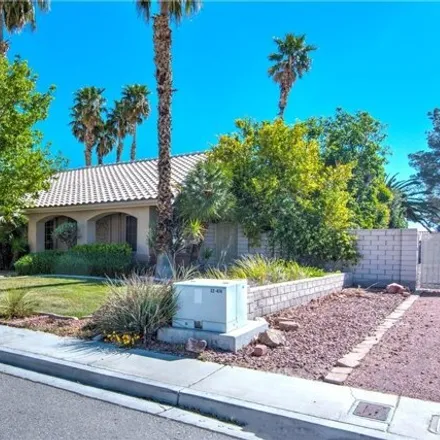 Image 3 - 5902 Willowcreek Road, North Las Vegas, NV 89031, USA - House for sale