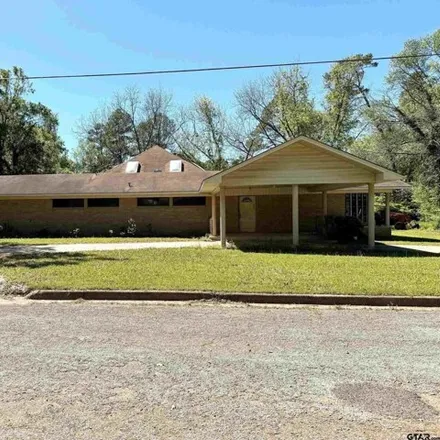 Buy this 4 bed house on 201 Parkview Street in Pittsburg, TX 75686