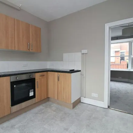 Image 2 - Rothay Road, Sheffield, S4 8BD, United Kingdom - Apartment for rent
