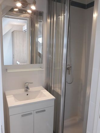 Rent this 20 bed room on Av. Jaca in 28022 Madrid, España
