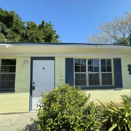 Rent this 1 bed house on 528 Cocoa Isles Boulevard in Cocoa Beach, FL 32931