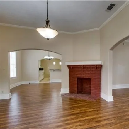 Image 3 - 818 North Bishop Avenue, Dallas, TX 75208, USA - House for rent