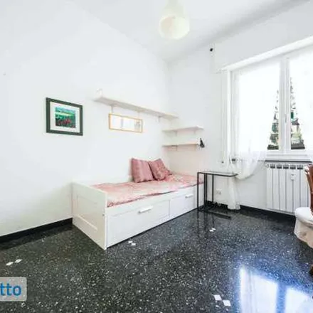 Image 4 - Via Monte Zovetto 9, 16131 Genoa Genoa, Italy - Apartment for rent