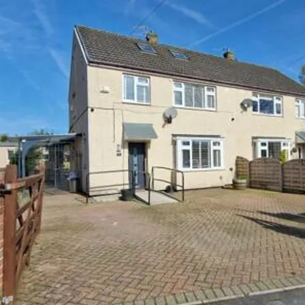 Buy this 5 bed duplex on Grange Park Road in Chapel-en-le-Frith, SK23 0LQ