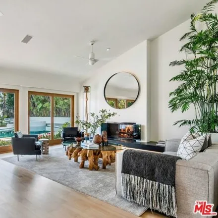 Image 2 - 6448 Innsdale Drive, Los Angeles, CA 90068, USA - House for sale