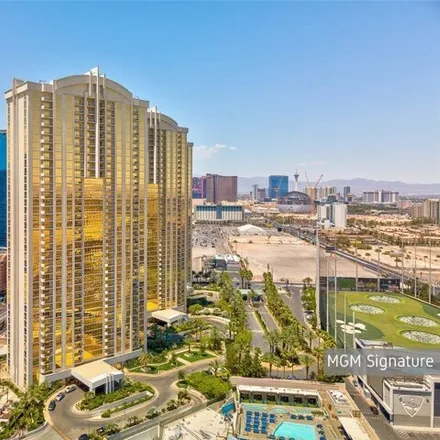 Image 1 - The Signature at MGM Grand Tower II, Audrie Street, Paradise, NV 89158, USA - House for sale