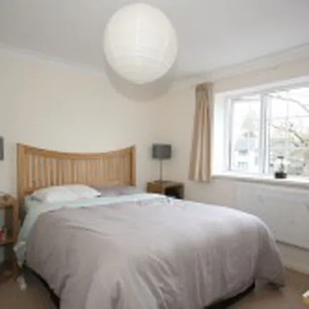 Image 6 - Braehead, Wych Hill Lane, Mayford, GU22 0AH, United Kingdom - Apartment for rent