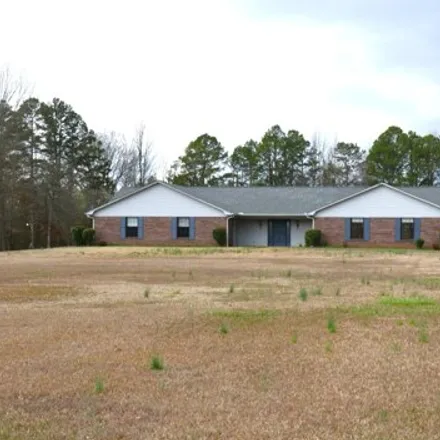 Buy this 3 bed house on 298 Woodlake Circle in Pontotoc, MS 38863
