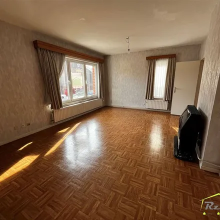 Rent this 2 bed apartment on Rue Maximilien Wattelar 38A in 6040 Charleroi, Belgium