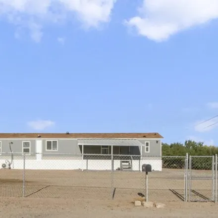 Buy this studio apartment on 4287 South Palant Drive in Pima County, AZ 85735