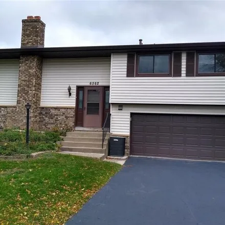 Rent this 3 bed house on 6548 Upper 35th Street North in Oakdale, MN 55128