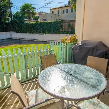 Rent this 2 bed apartment on 962 South Curson Avenue in Los Angeles, CA 90036