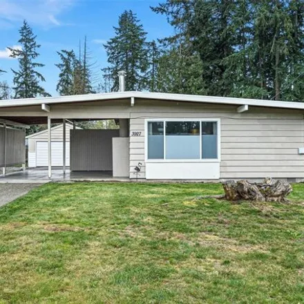 Buy this 3 bed house on 3927 South 343rd Street in Auburn, WA 98001