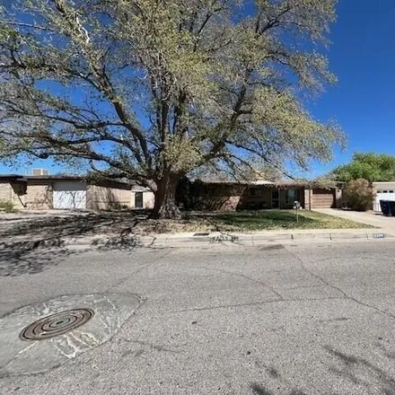 Buy this 3 bed house on 1280 Betts Street Northeast in Albuquerque, NM 87112