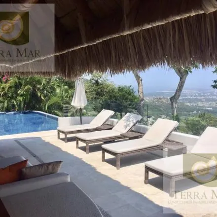 Rent this 5 bed house on Vientos de los monsones in Punta Brisa, 39300 Acapulco