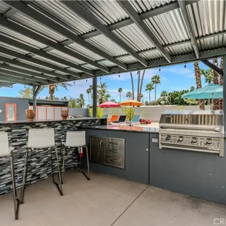 Image 8 - 1981 North Berne Drive, Palm Springs, CA 92262, USA - House for sale
