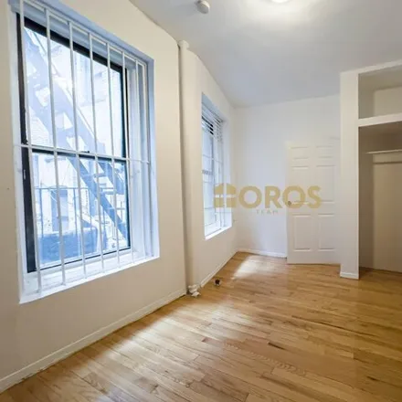 Image 4 - The Wayland, 700 East 9th Street, New York, NY 10009, USA - House for rent