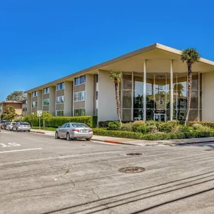 Buy this 3 bed condo on 157 Elm Street in San Mateo, CA 94401