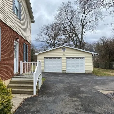Image 2 - Robbinsville Road, Yardville, Hamilton Township, NJ 08620, USA - Apartment for rent