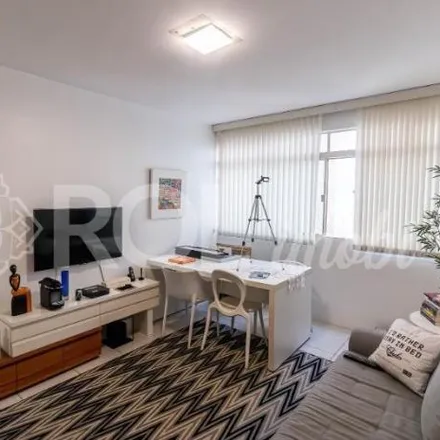 Buy this 2 bed apartment on Rua Pedroso Alvarenga 811 in Vila Olímpia, São Paulo - SP