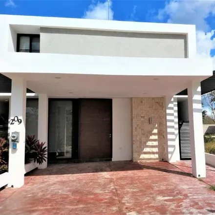 Rent this 3 bed house on unnamed road in Santa María Yaxché, YUC