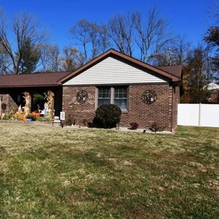 Buy this 3 bed house on 5341 North Park Drive in Warrick County, IN 47630