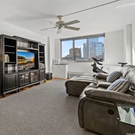 Buy this studio apartment on 345 East 93rd Street in New York, NY 10128